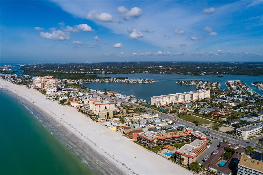 102 Wimbledon Court Redington Shores, FL 33708 - Photo 8 of 66