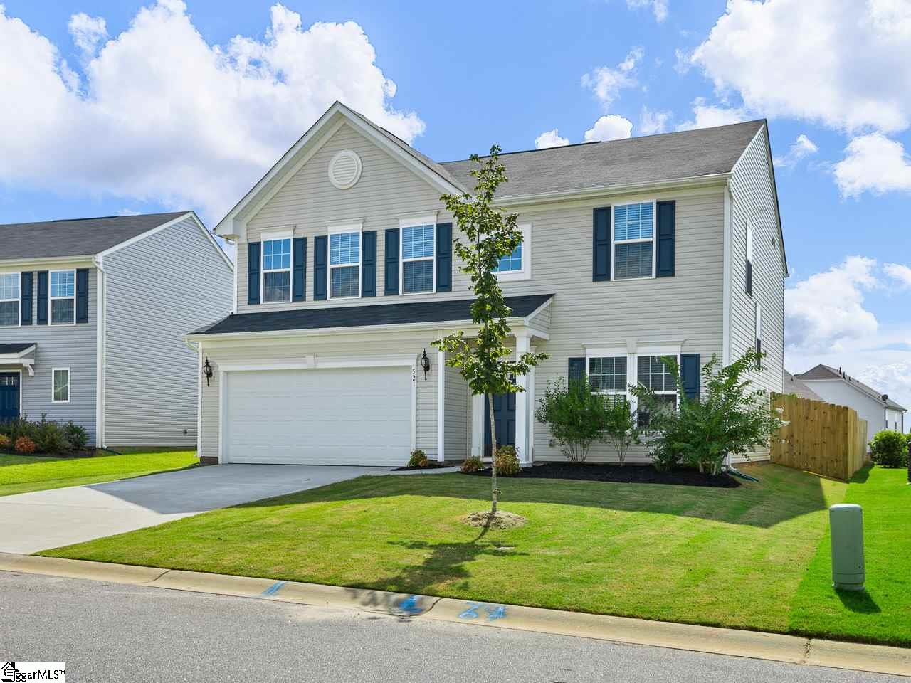 521 Bucklebury Road Greer, SC 29651 - Photo 2 of 33 Gallery Image 2