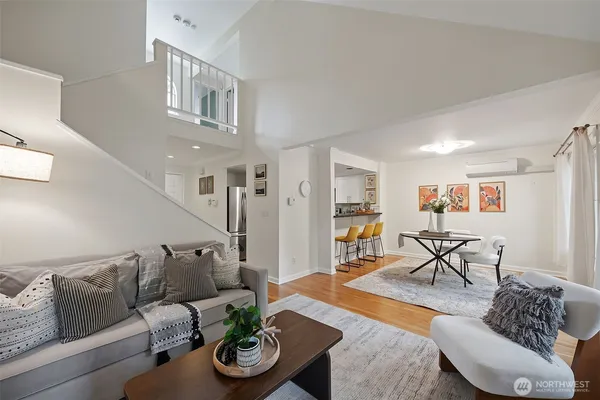 $617,500 | 10123 Northeast 135th Lane, Unit 2, Kirkland, WA 98034