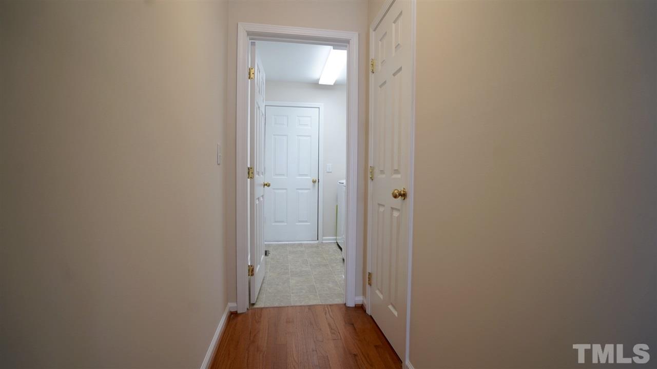 4912 Cupine Court Raleigh, NC 27604 - Photo 3 of 18 Gallery Image 3