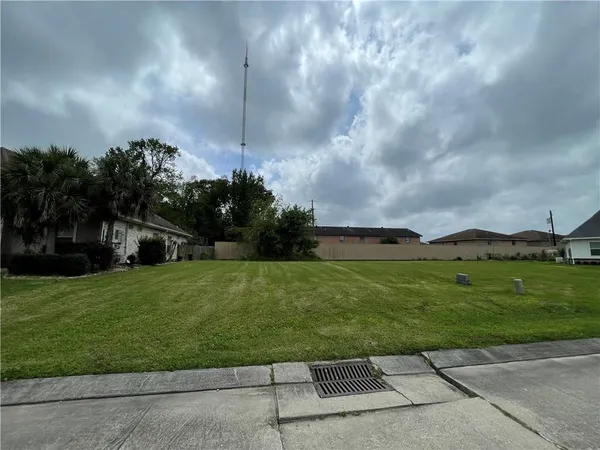 $89,900 | 224 Mae Drive, Gretna, LA 70056