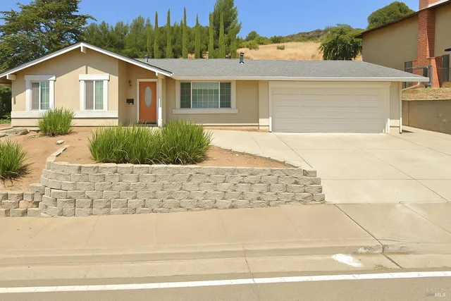 $3,750 | 105 White Chapel Drive, Benicia, CA 94510