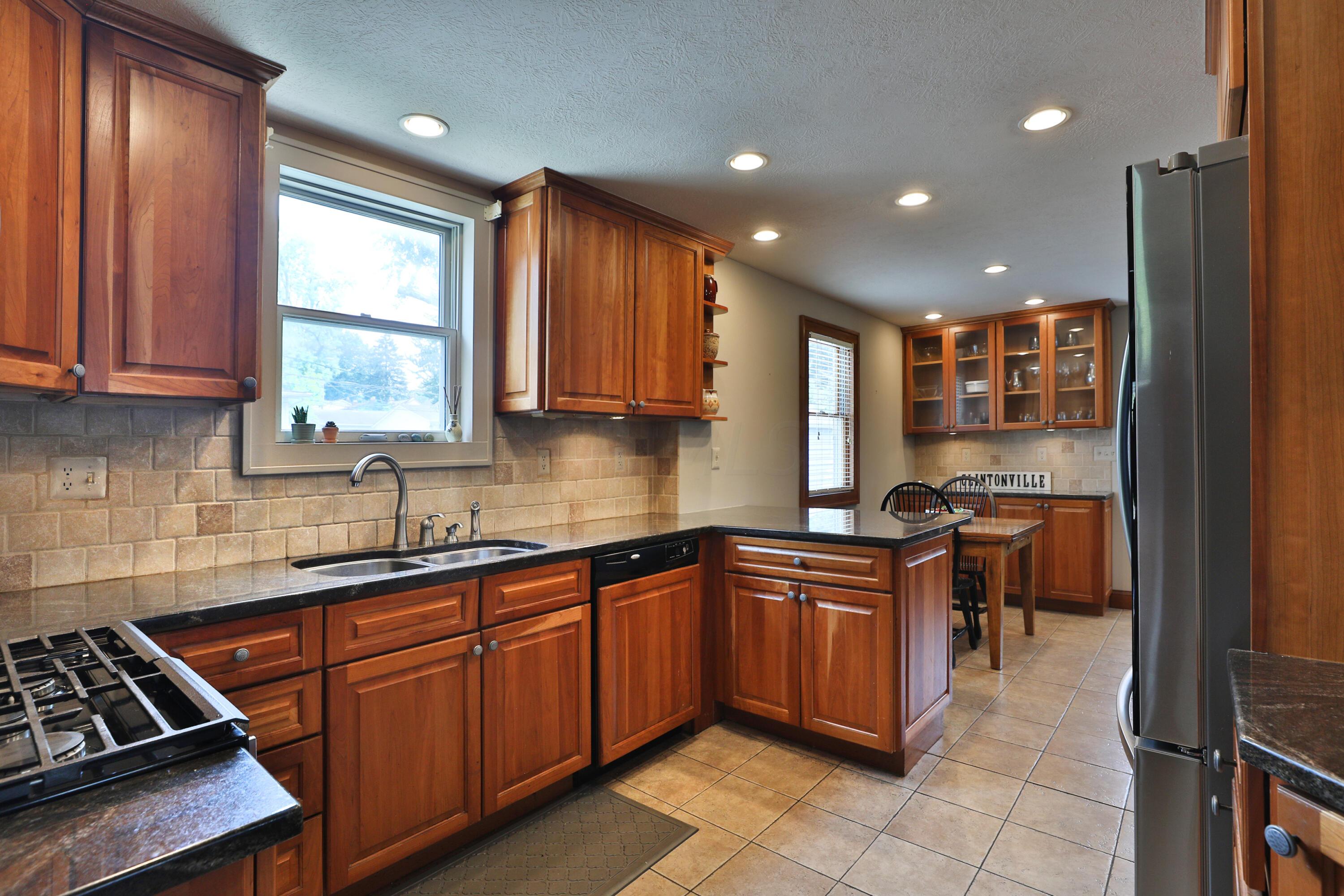 177 Blenheim Road Columbus, OH 43214 - Photo 23 of 58 177-Blenheim-23