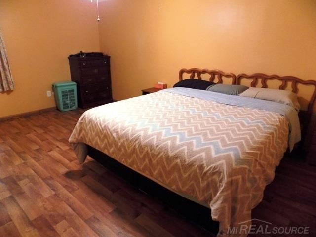 13254 Torrey Road Fenton, MI 48430 - Photo 16 of 37 31300984-15.JPG
