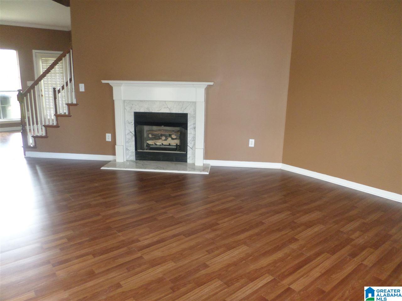 412 Daventry Circle Calera, AL 35040 - Photo 4 of 16