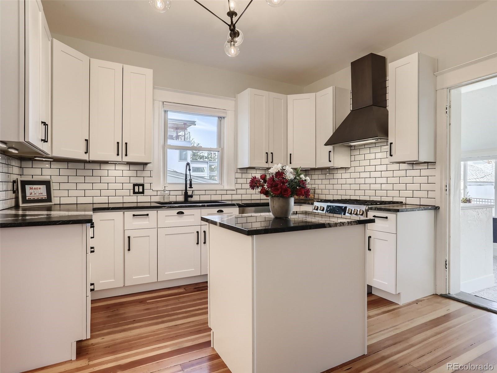 4049 Stuart Street Denver, CO 80212 - Photo 7 of 36