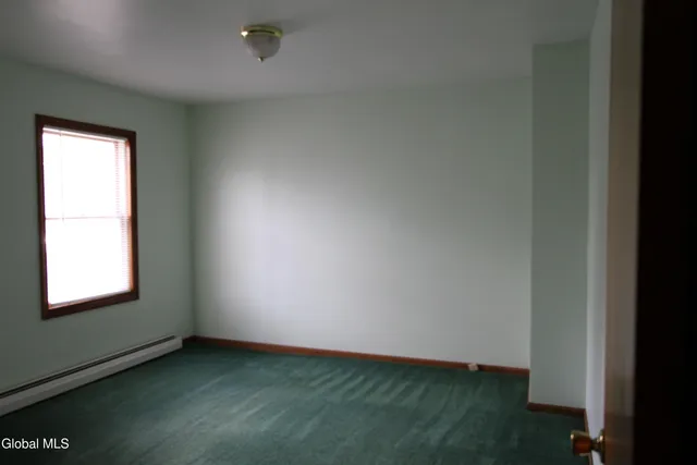 $319,900 | 15 Pawling Avenue, Halfmoon, NY 12118