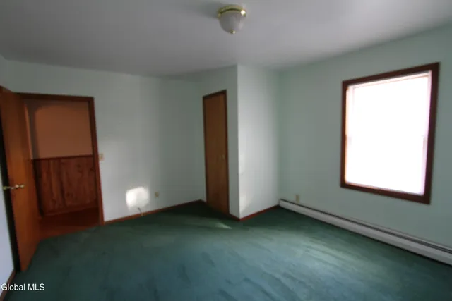 $319,900 | 15 Pawling Avenue, Halfmoon, NY 12118