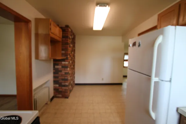 $319,900 | 15 Pawling Avenue, Halfmoon, NY 12118