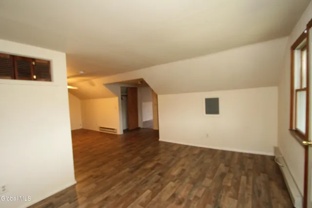 $319,900 | 15 Pawling Avenue, Halfmoon, NY 12118