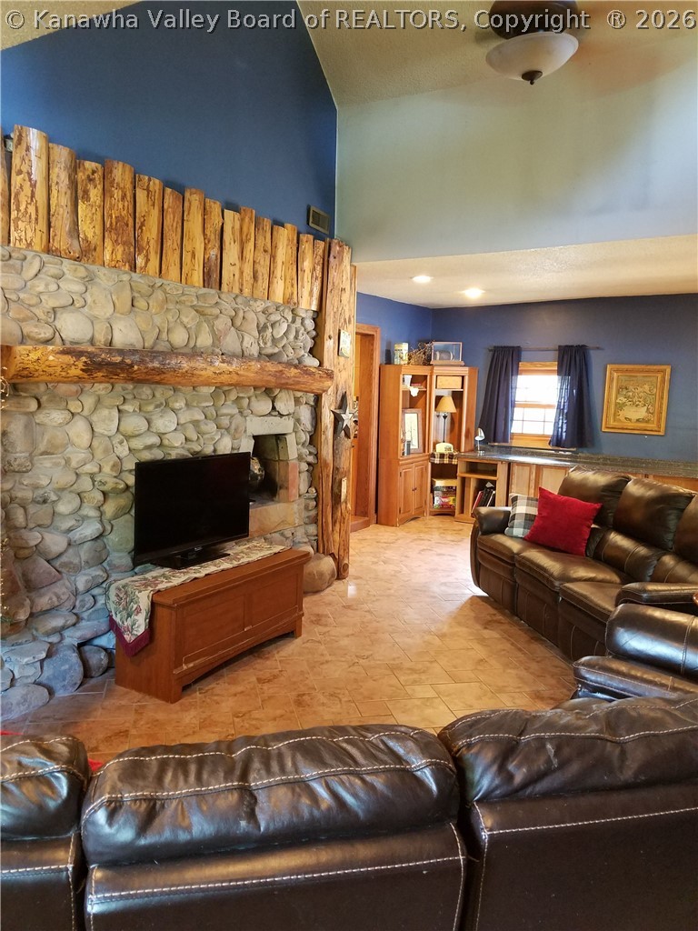 352 Radical Lane Letart, WV 25253 - Photo 12 of 41 Living Room