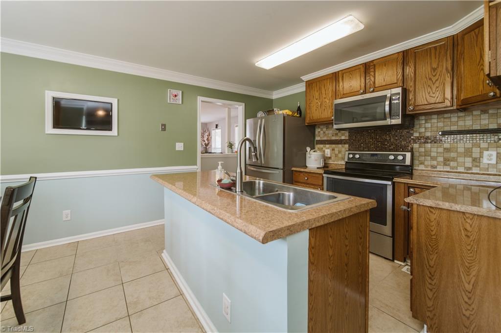 3983 Cherry Tree Drive Greensboro, NC 27405 - Photo 25 of 38 Gallery Image 25