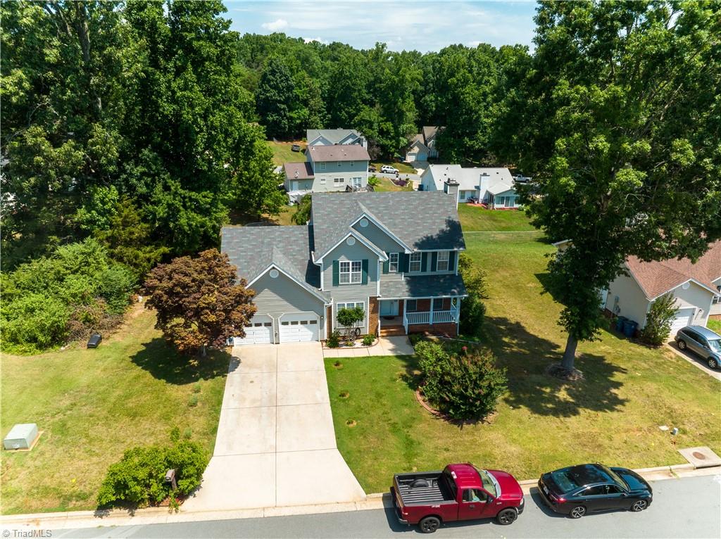 3983 Cherry Tree Drive Greensboro, NC 27405 - Photo 3 of 38 Gallery Image 3