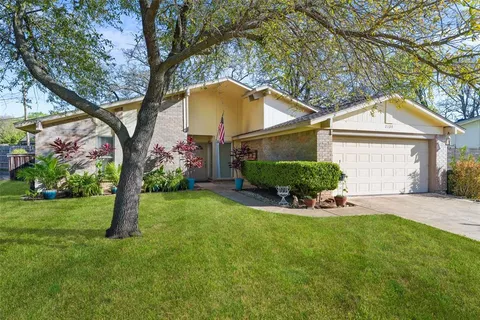 $349,900 | 2127 Holt Road, Arlington, TX 76006