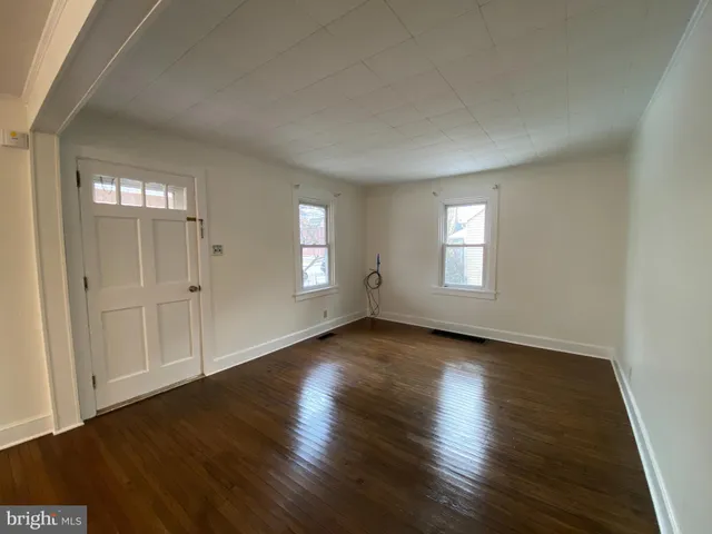 $1,575 | 136 North Spring Garden Street, Carlisle, PA 17013