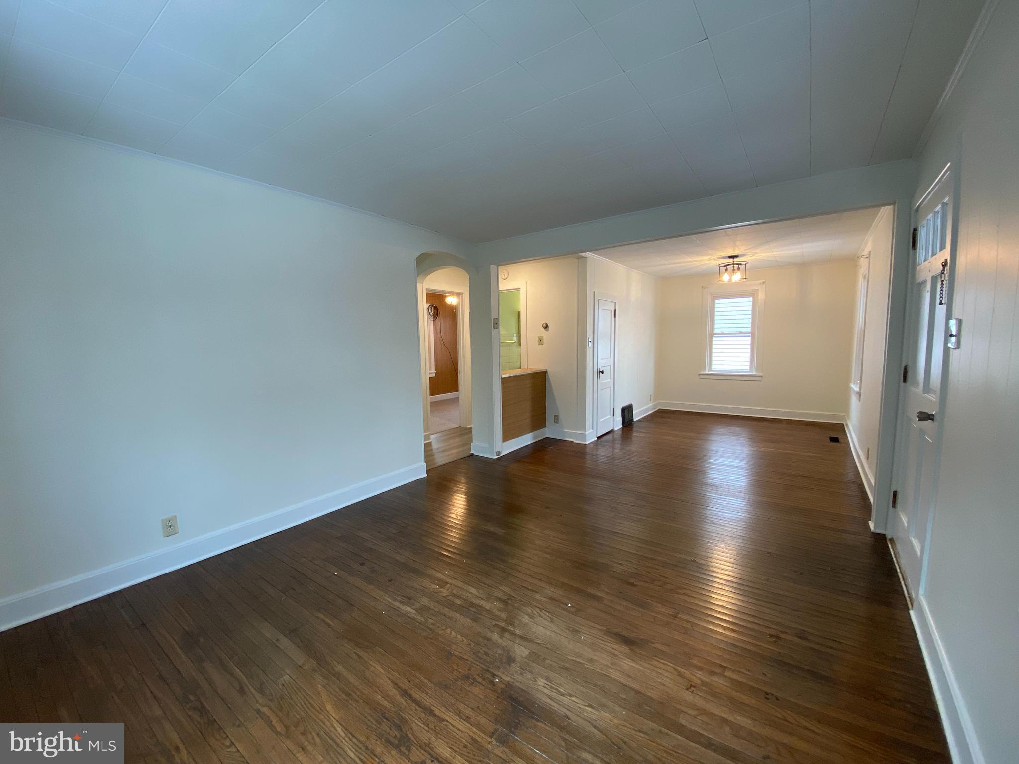 136 North Spring Garden Street Carlisle, PA 17013 - Photo 3 of 18