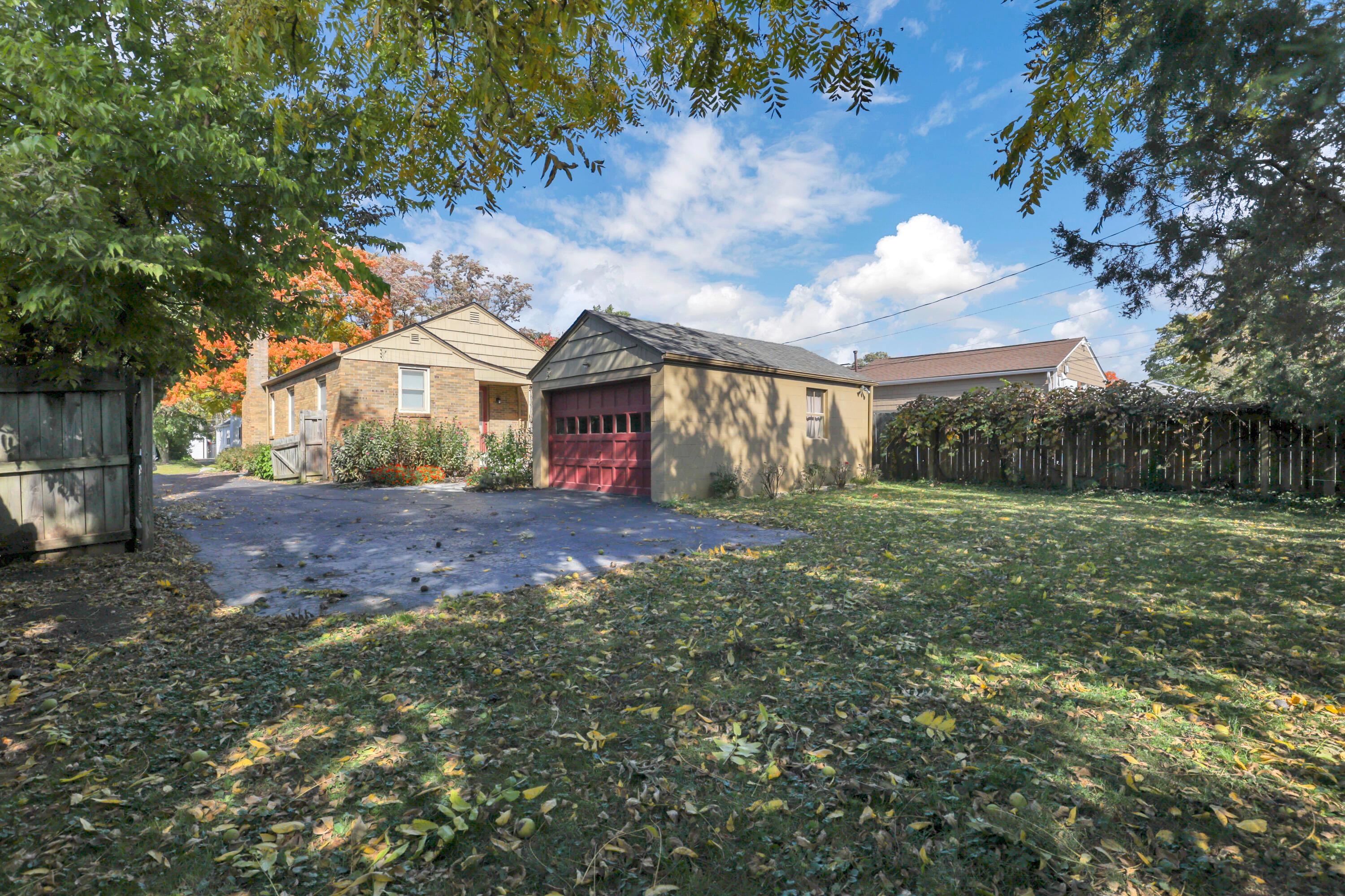 23 East Weisheimer Road Columbus, OH 43214 - Photo 48 of 50 0N4A3227