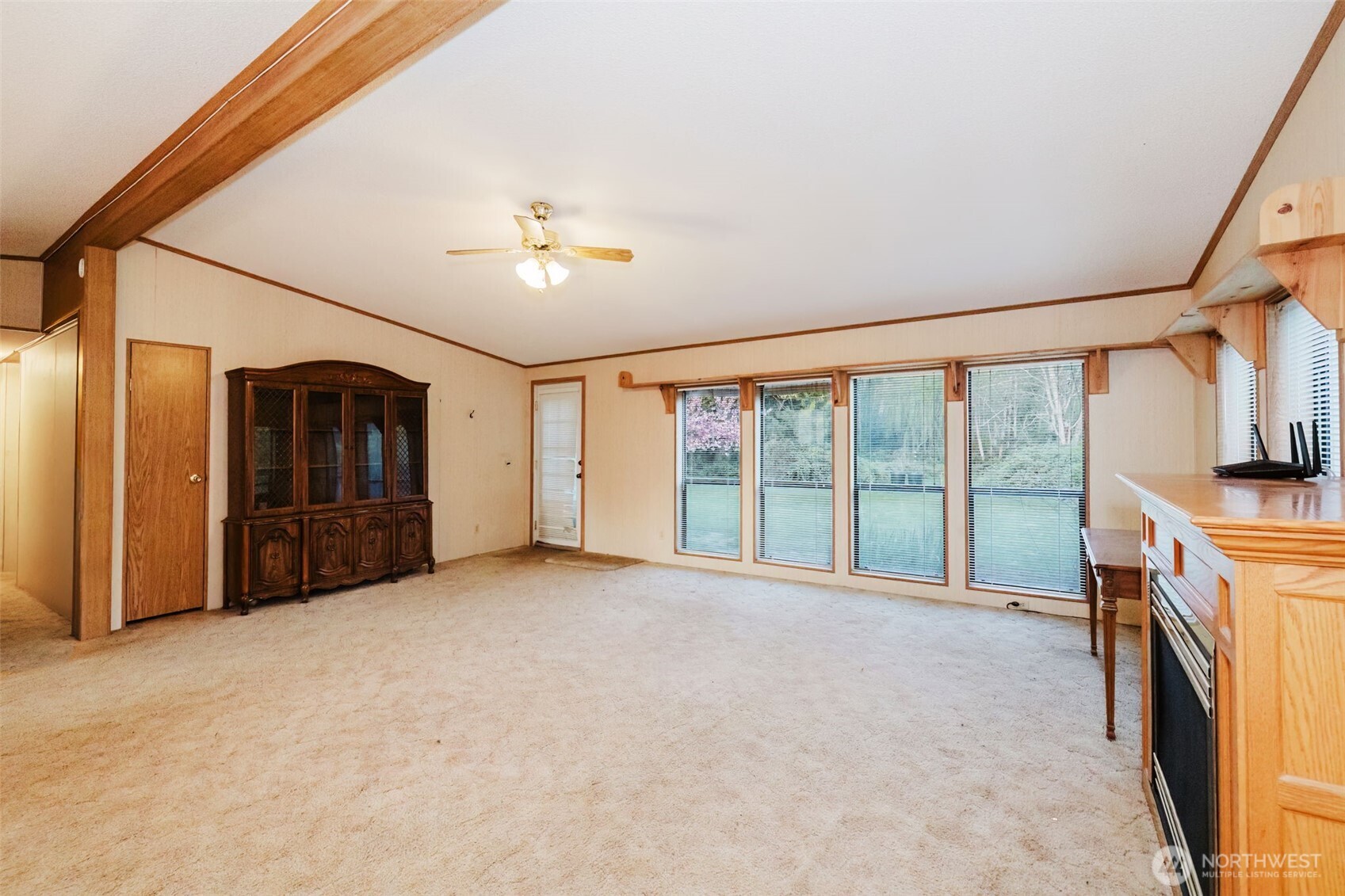 2912 Erlands Point Road Northwest Bremerton, WA 98312 - Photo 3 of 39 Gallery Image 3