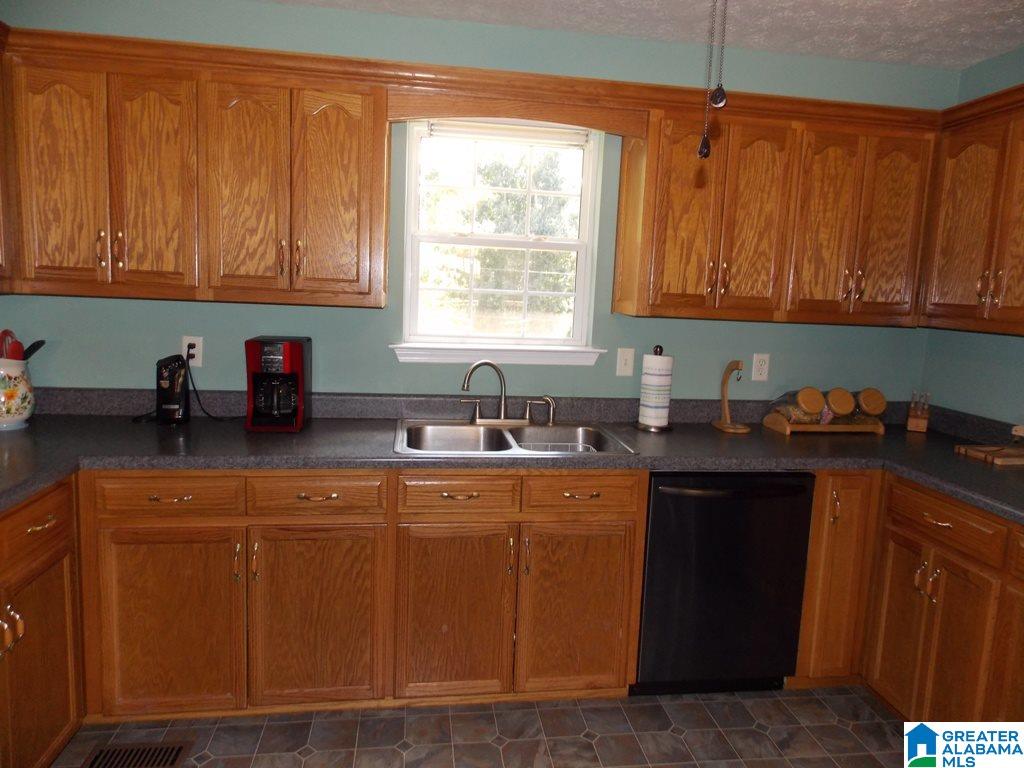 421 Rocky Ridge Road Northeast Jacksonville, AL 36265 - Photo 7 of 50
