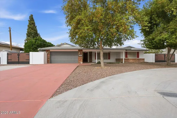 $895,000 | 4322 West Monte Cristo Avenue, Glendale, AZ 85306