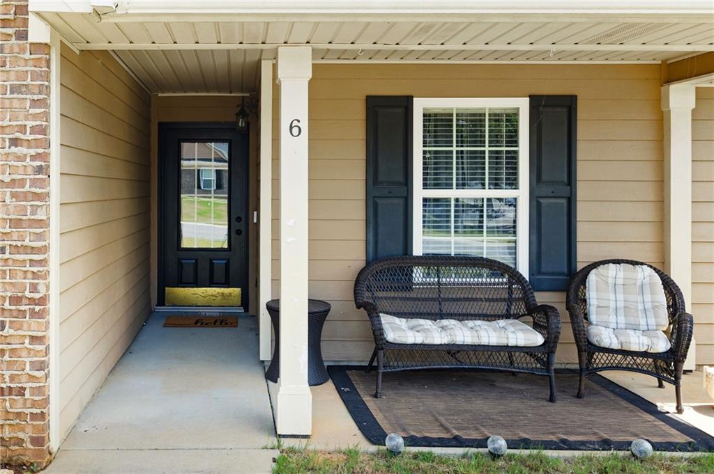 6 Keystone Lane Northeast Rome, GA 30161 - Photo 4 of 26 a front view of a house with garden