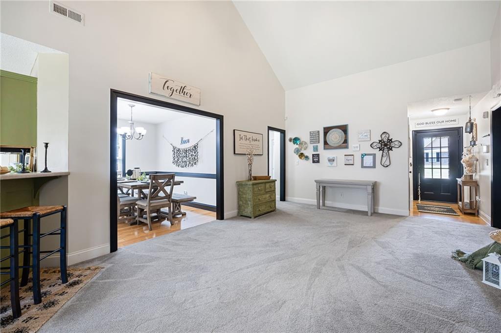 6 Keystone Lane Northeast Rome, GA 30161 - Photo 8 of 26 a view of a livingroom with natural light