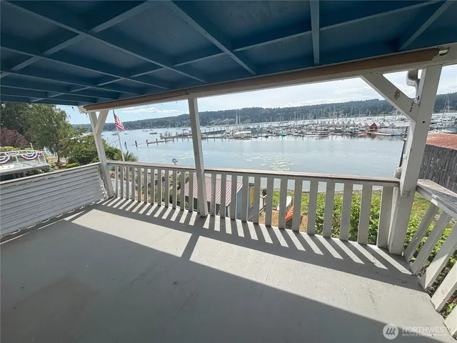 $1,200,000 | 18637 Fjord Drive Northeast, Poulsbo, WA 98370