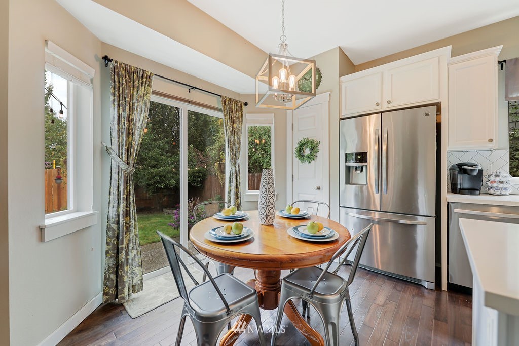 4423 153rd Place Southeast Bothell, WA 98012 - Photo 11 of 38