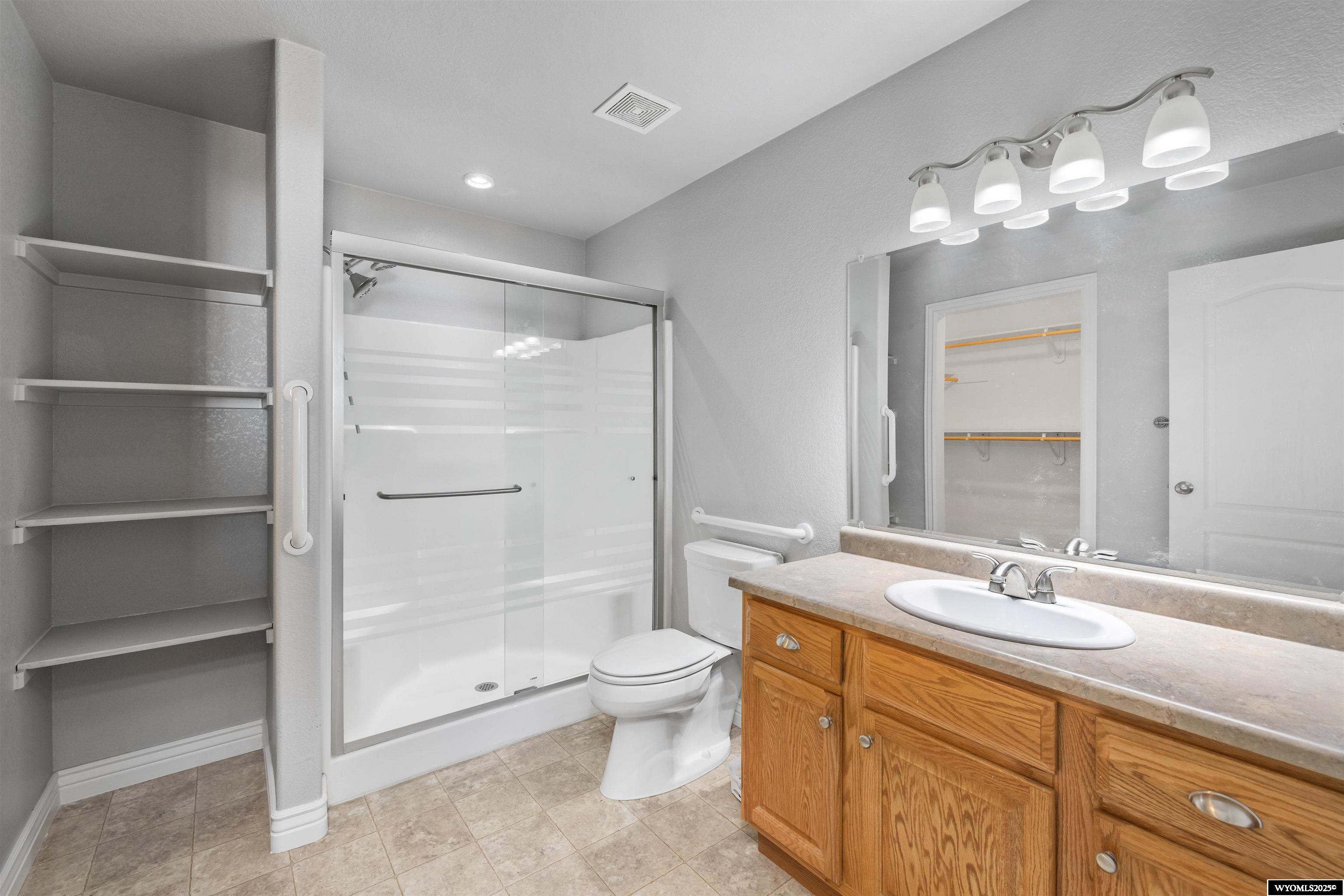 1620 Falconcrest Boulevard Casper, WY 82601 - Photo 23 of 37