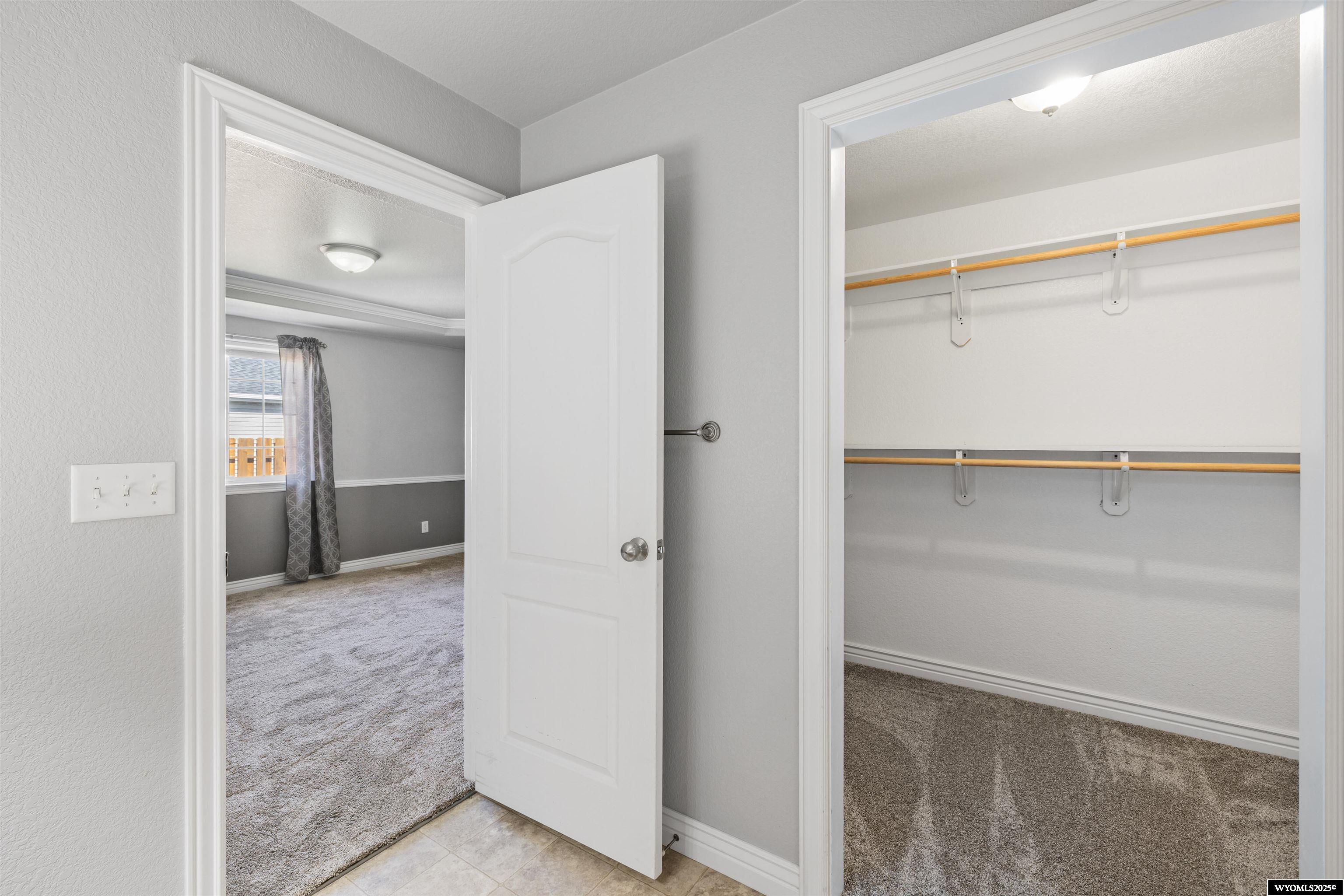 1620 Falconcrest Boulevard Casper, WY 82601 - Photo 24 of 37