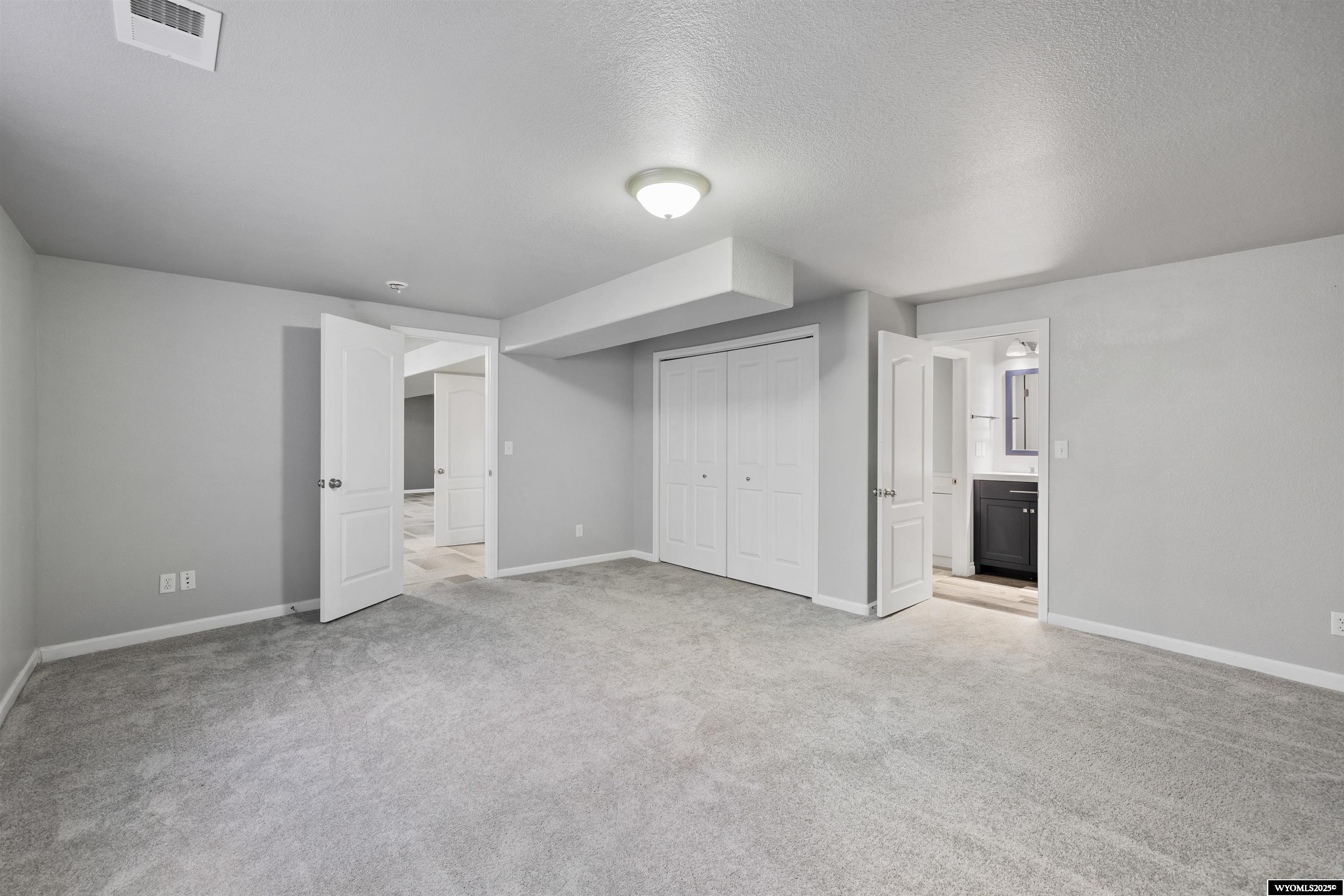 1620 Falconcrest Boulevard Casper, WY 82601 - Photo 30 of 37