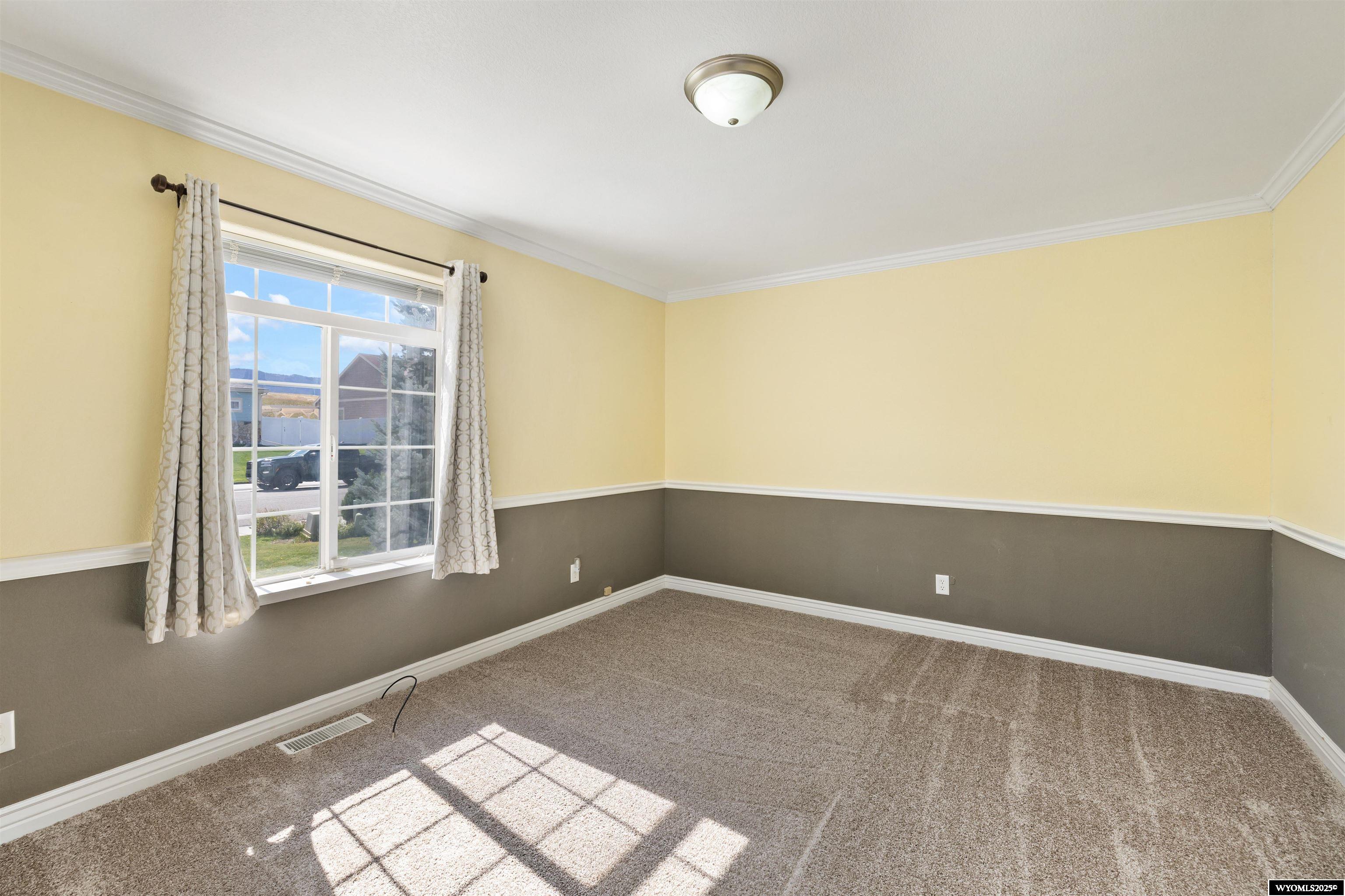 1620 Falconcrest Boulevard Casper, WY 82601 - Photo 7 of 37