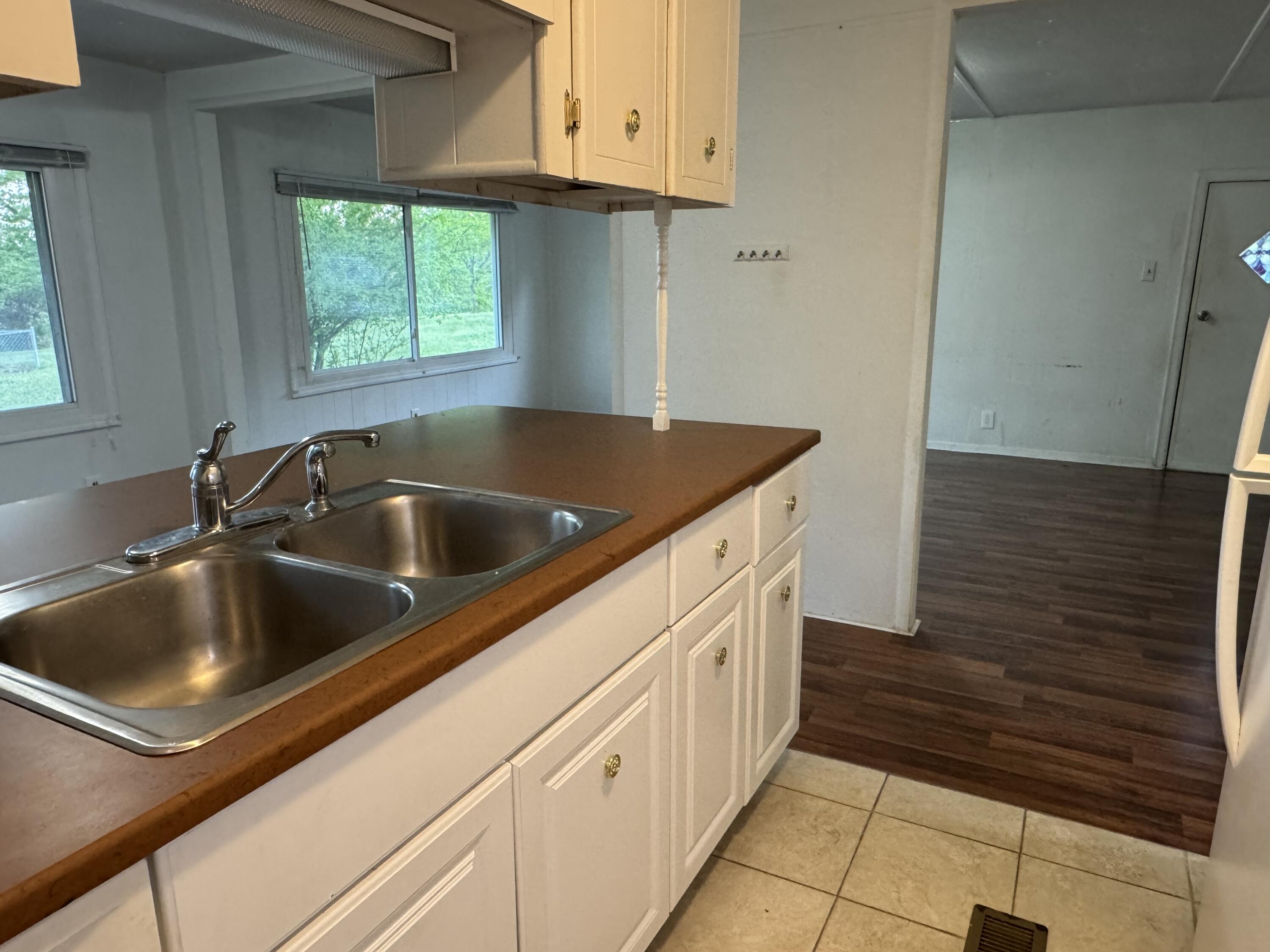 4154 Gann Store Road Hixson, TN 37343 - Photo 6 of 14 Akitchen1