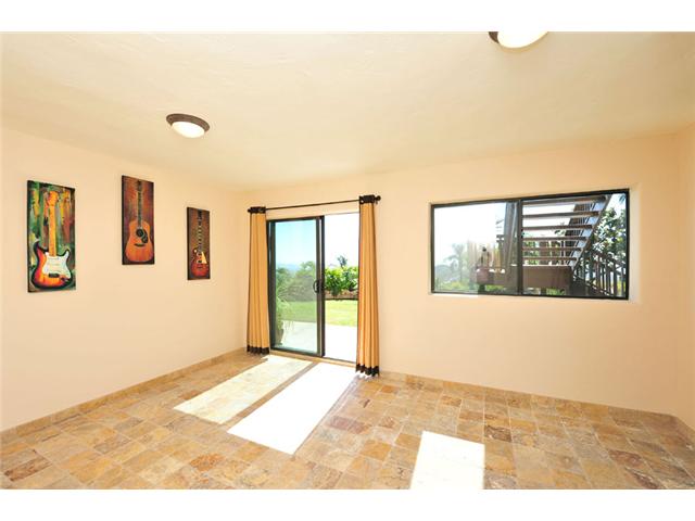 15750 Quail Mountain Road Poway, CA 92064 - Photo 16 of 25 Bonus Room!! Office or Studio!!