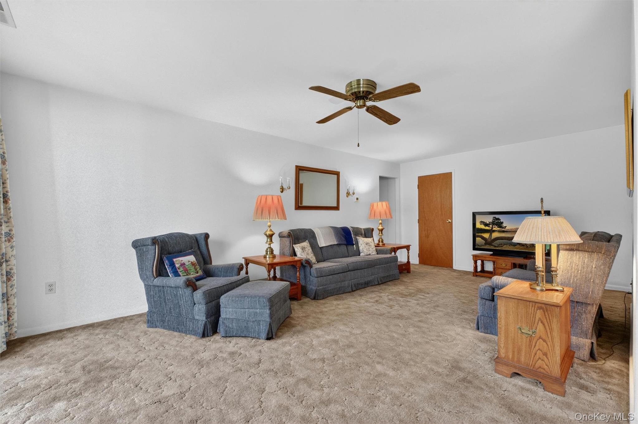 301 Commons Way, Unit C (FIRST FLOOR) Fishkill, NY 12524 - Photo 12 of 37