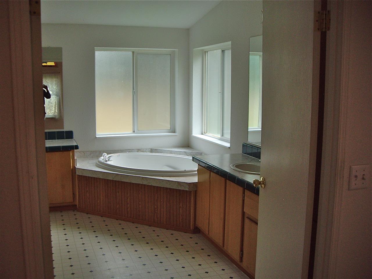 919 South Walnut Road Spokane Valley, WA 99206 - Photo 13 of 16 Gallery Image 13