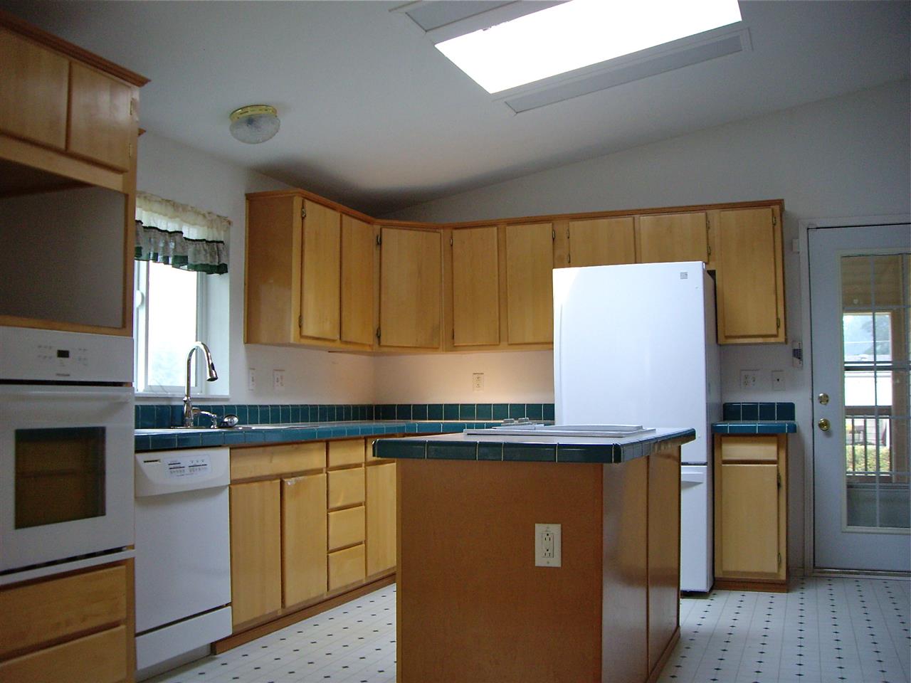 919 South Walnut Road Spokane Valley, WA 99206 - Photo 8 of 16 Gallery Image 8