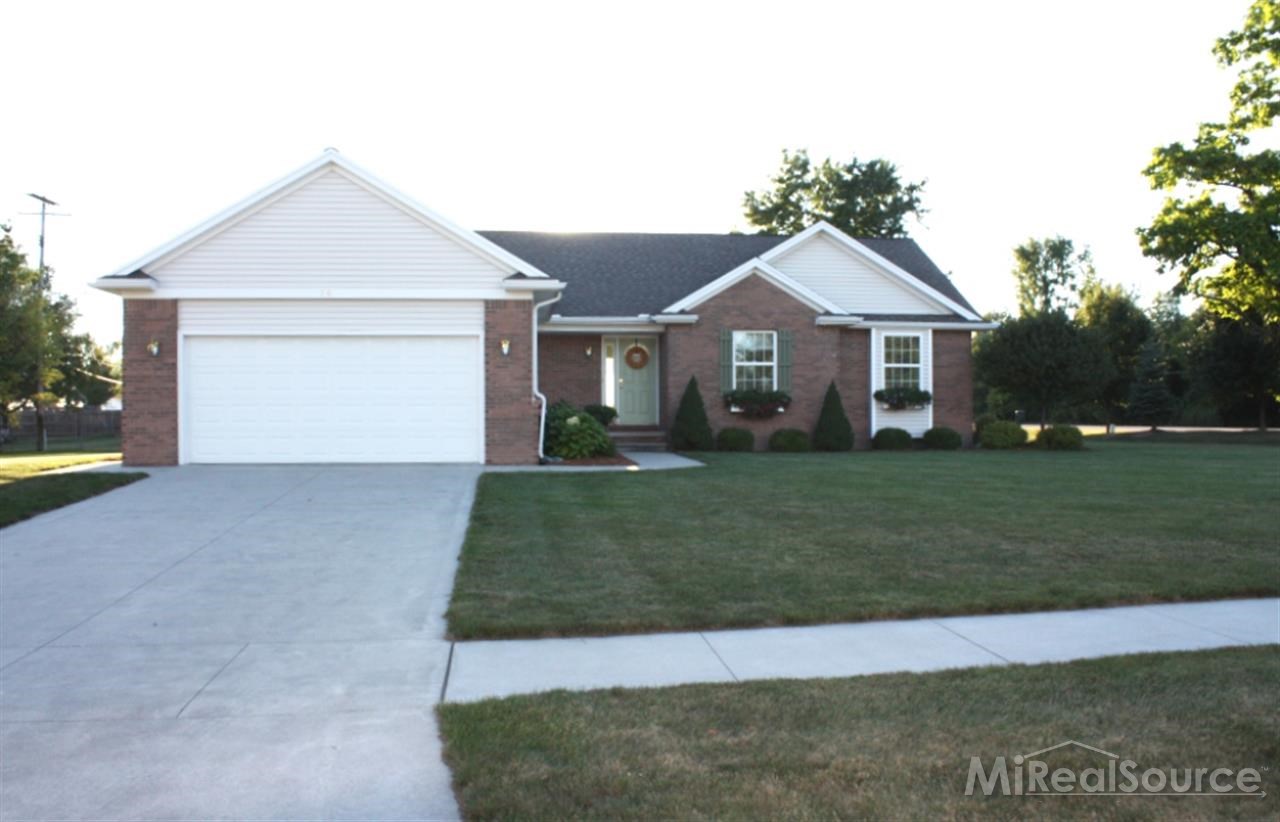 20 Rella Rae Avenue Marysville, MI 48040 - Photo 24 of 24 31164284-23.JPG