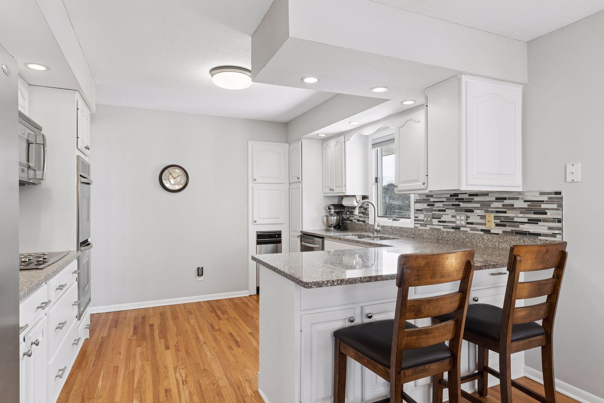 2555 Aladdin Street Roseville, MN 55113 - Photo 14 of 43