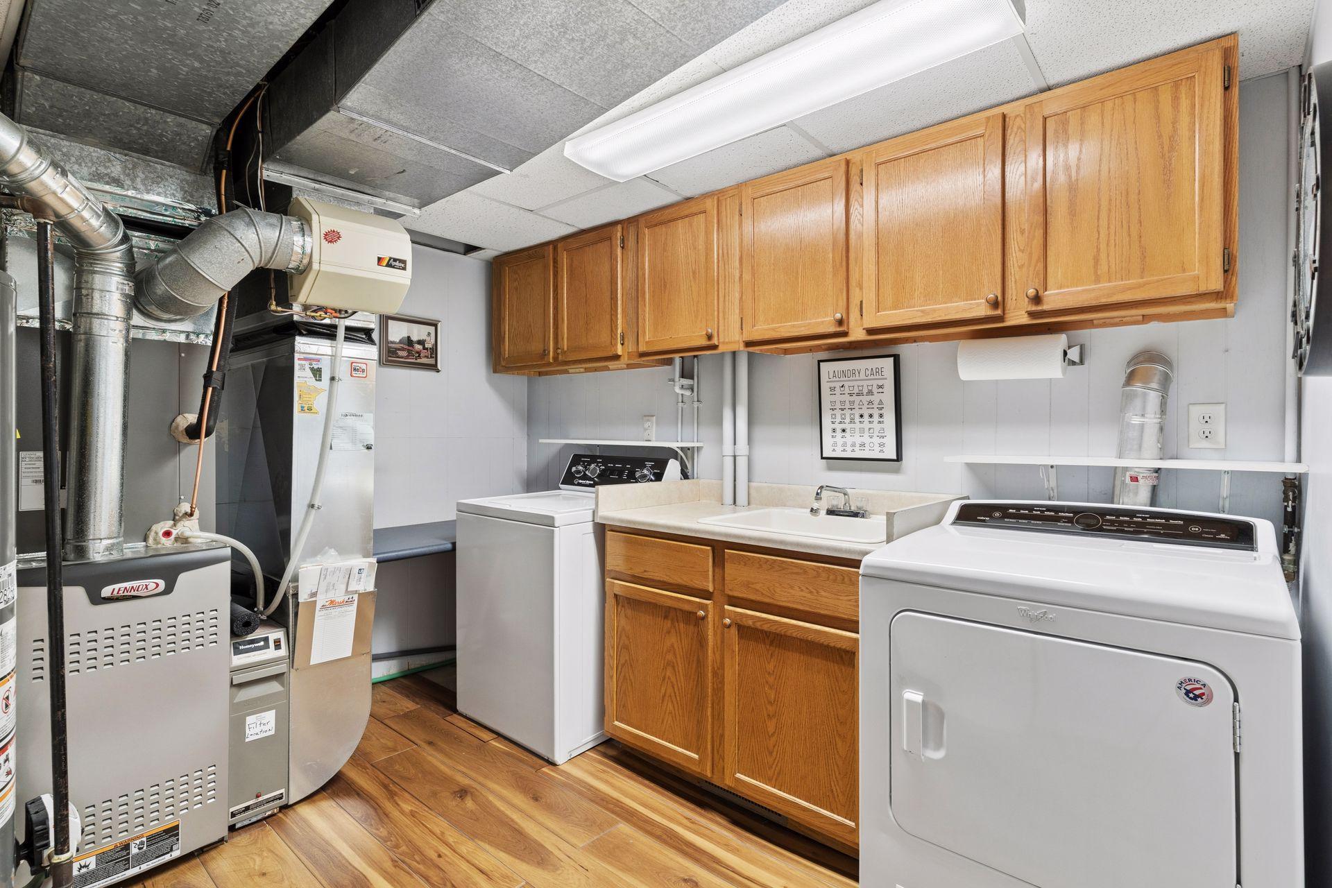 2555 Aladdin Street Roseville, MN 55113 - Photo 29 of 43