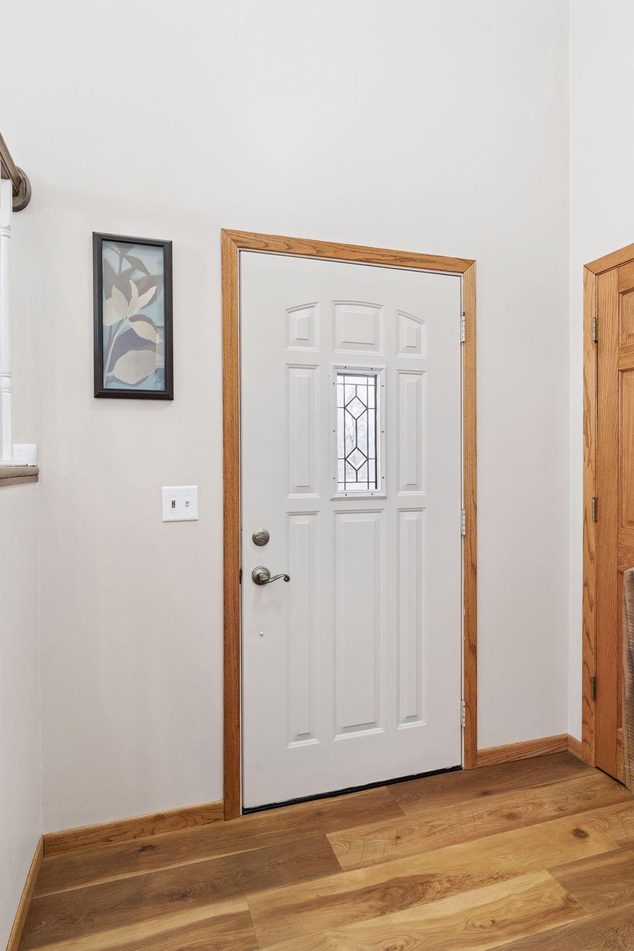 2555 Aladdin Street Roseville, MN 55113 - Photo 4 of 43