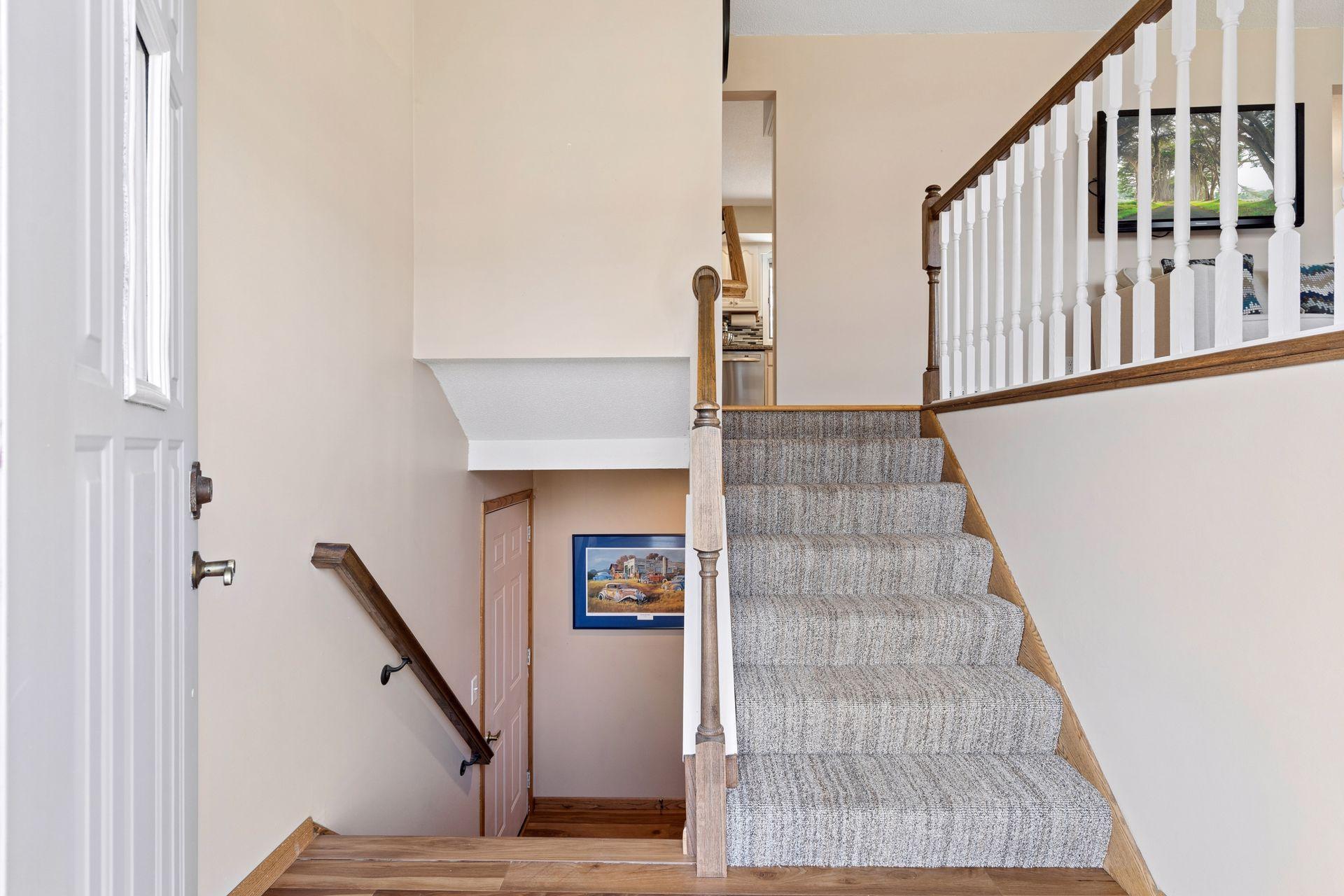 2555 Aladdin Street Roseville, MN 55113 - Photo 5 of 43