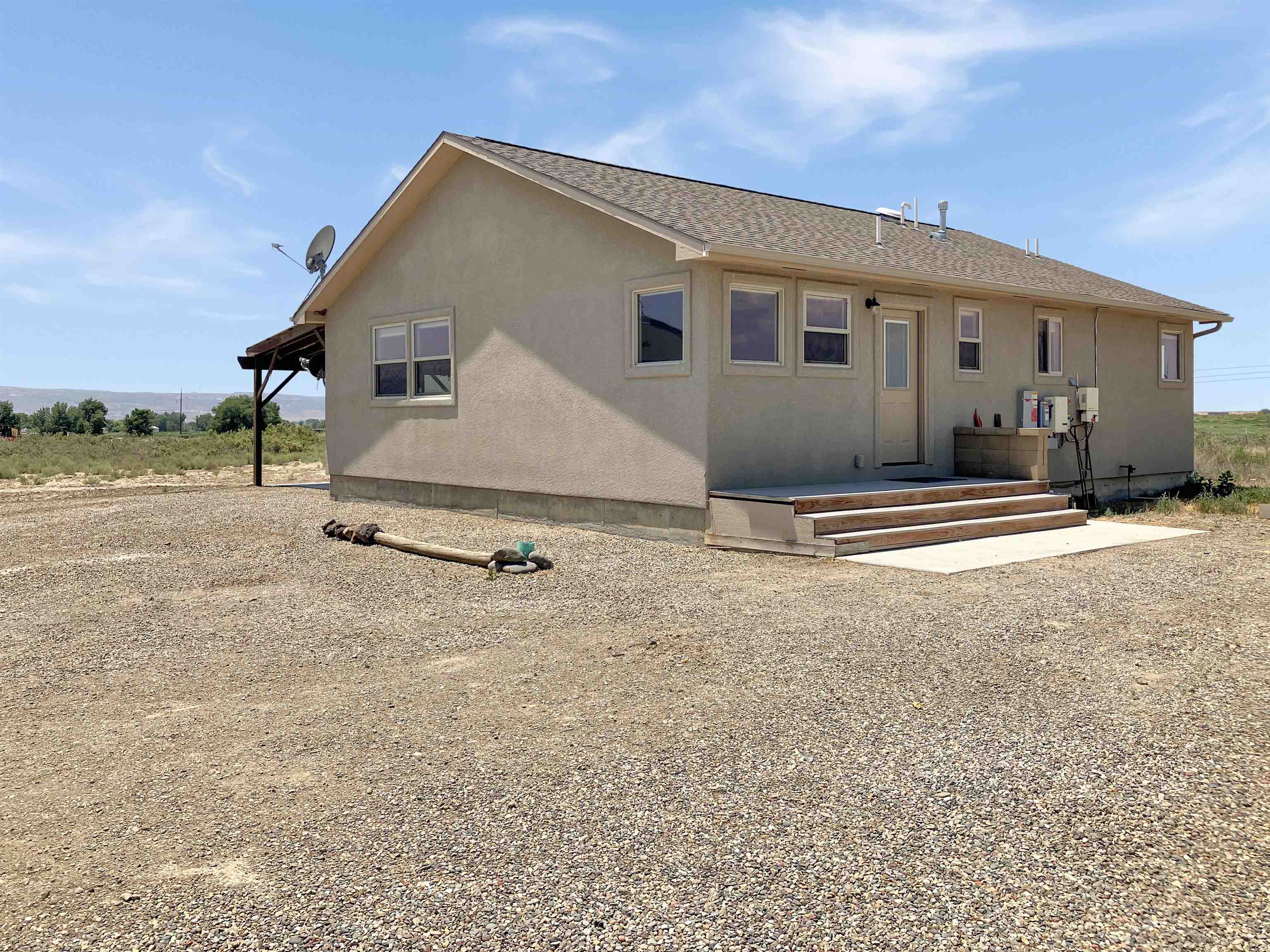 1665 17 Road Loma, CO 81524 - Photo 2 of 41
