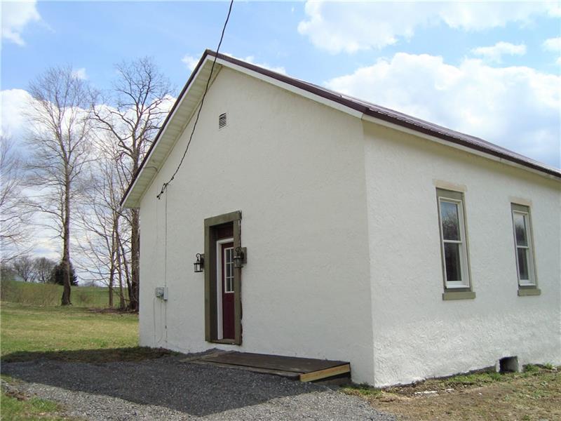 1752 Mercer Grove City Road Mercer, PA 16137 - Photo 3 of 13