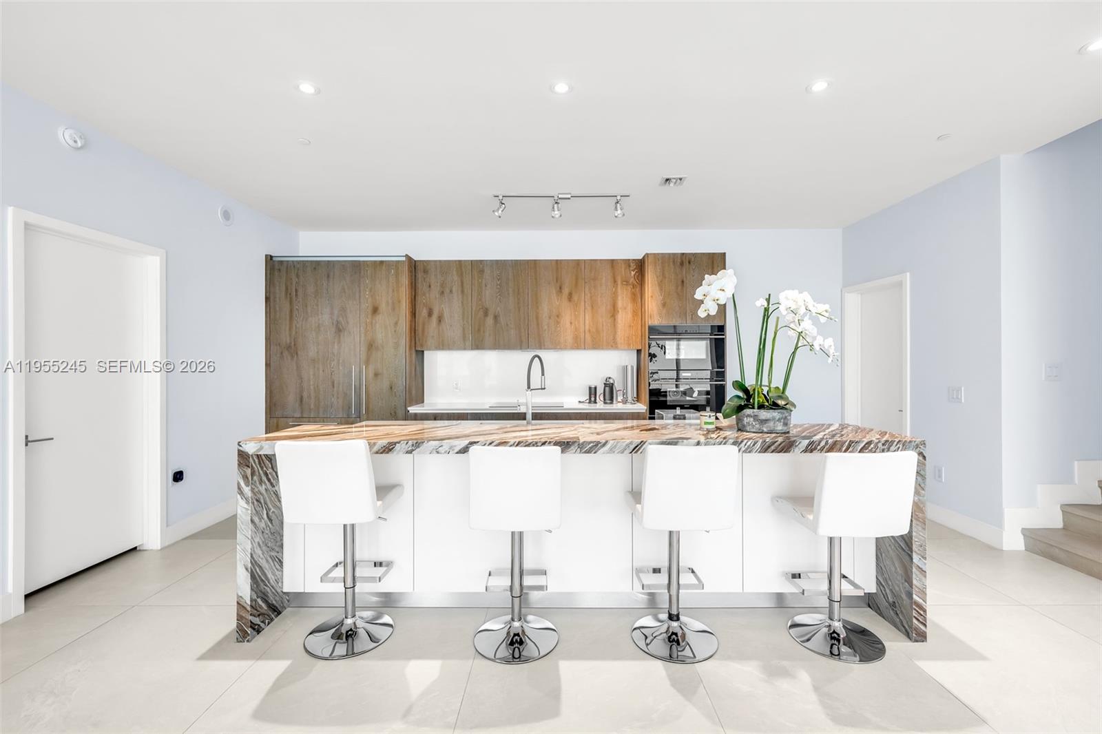 650 Northeast 32nd Street, Unit BH4 Miami, FL 33137 - Photo 11 of 29