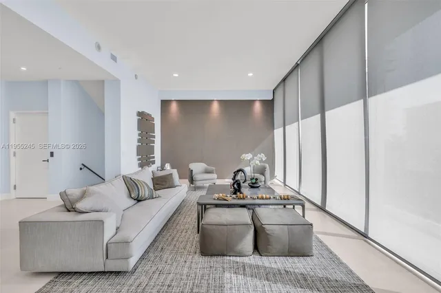 $19,900 | 650 Northeast 32nd Street, Unit BH4, Miami, FL 33137