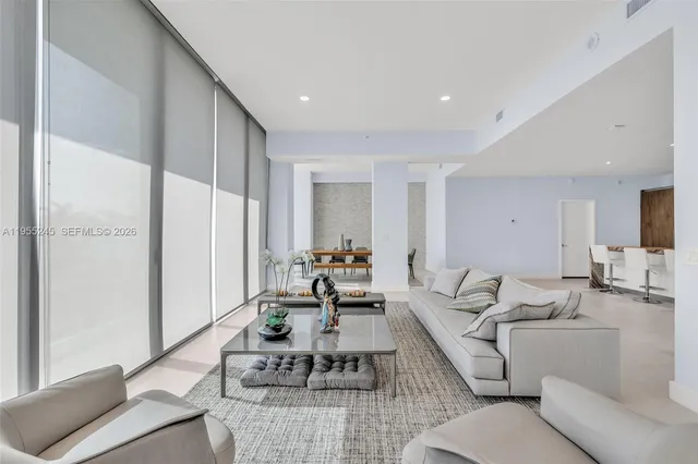 $19,900 | 650 Northeast 32nd Street, Unit BH4, Miami, FL 33137