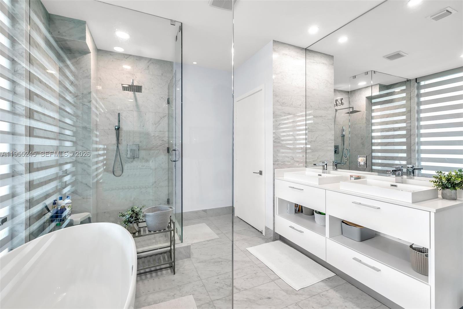 650 Northeast 32nd Street, Unit BH4 Miami, FL 33137 - Photo 19 of 29