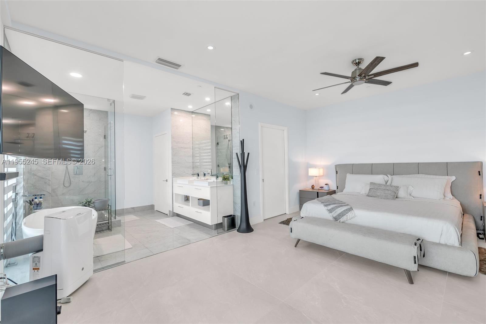 650 Northeast 32nd Street, Unit BH4 Miami, FL 33137 - Photo 23 of 29