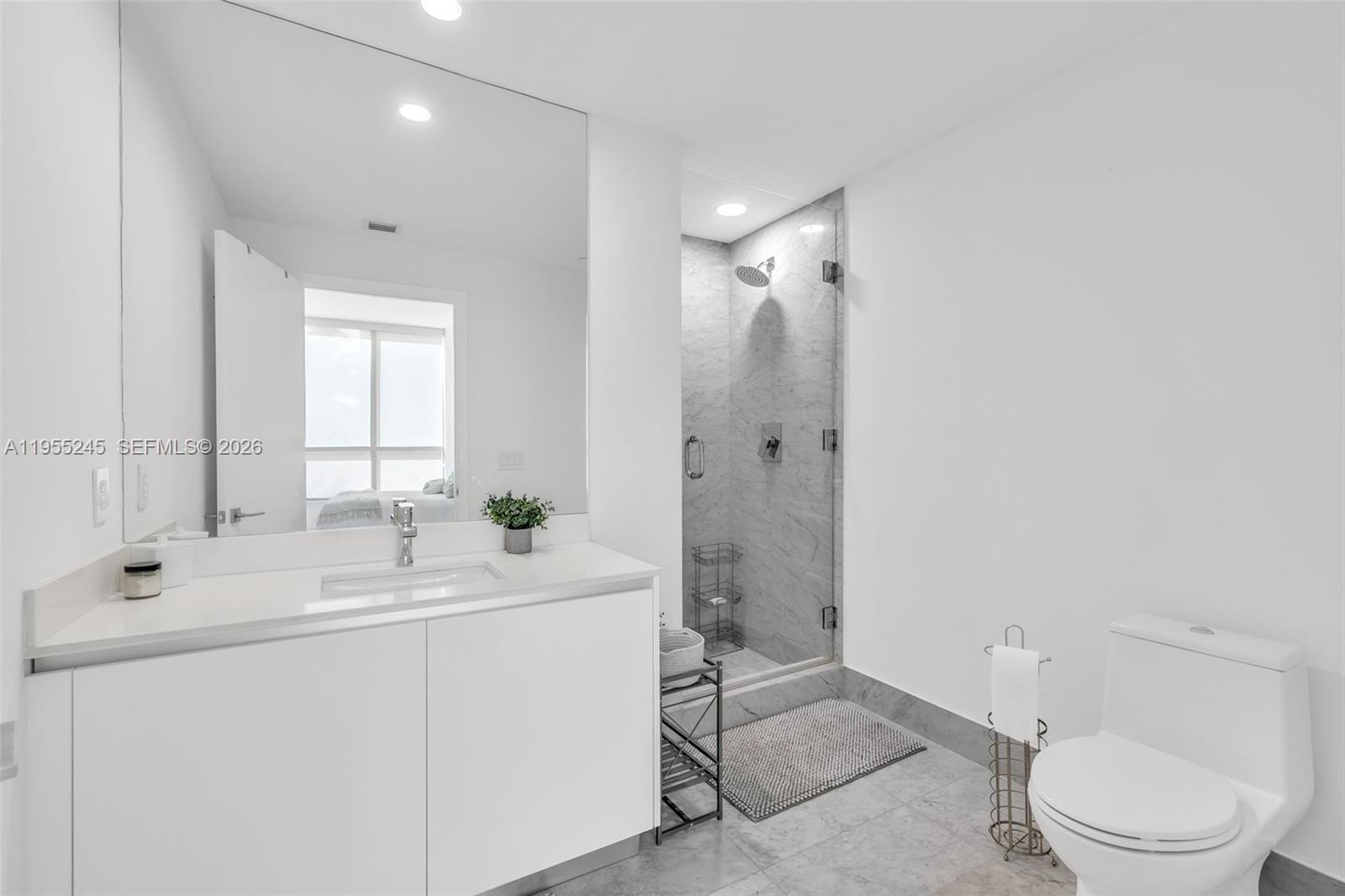 650 Northeast 32nd Street, Unit BH4 Miami, FL 33137 - Photo 8 of 29